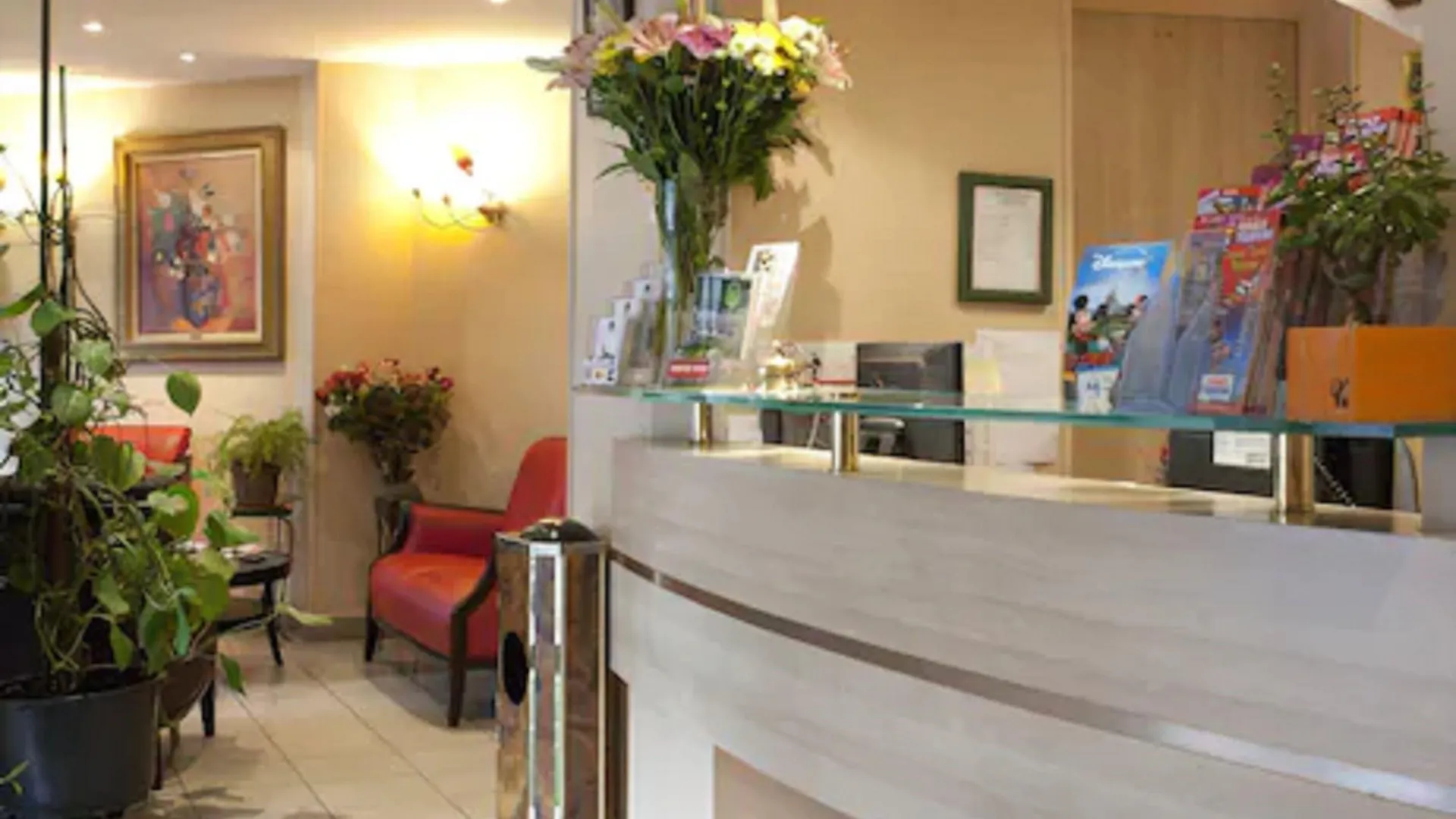 Hotel Transcontinental Paris 2*,