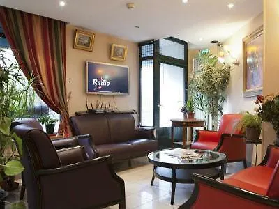 **  Hotel Transcontinental Paris France