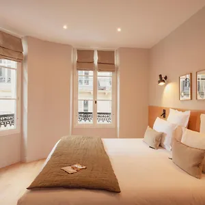 Otel Tinah Paris, Champs Elysees, Paris