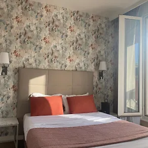 De Venise ** Paryż