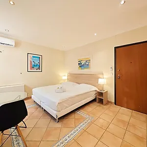 https://viva-riviera-9-rue-commandant-andre.fr-provencehotel.com