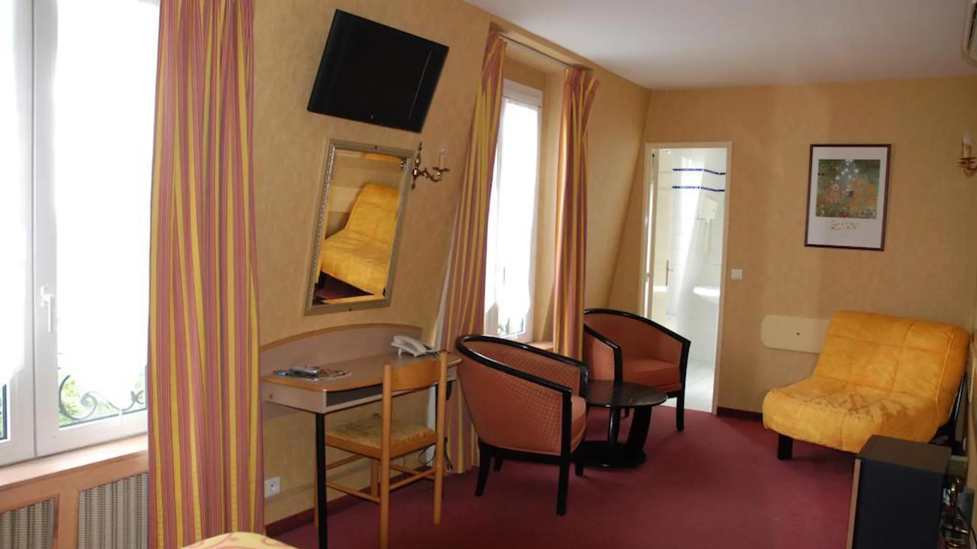 **  פריז Hotel Transcontinental צרפת