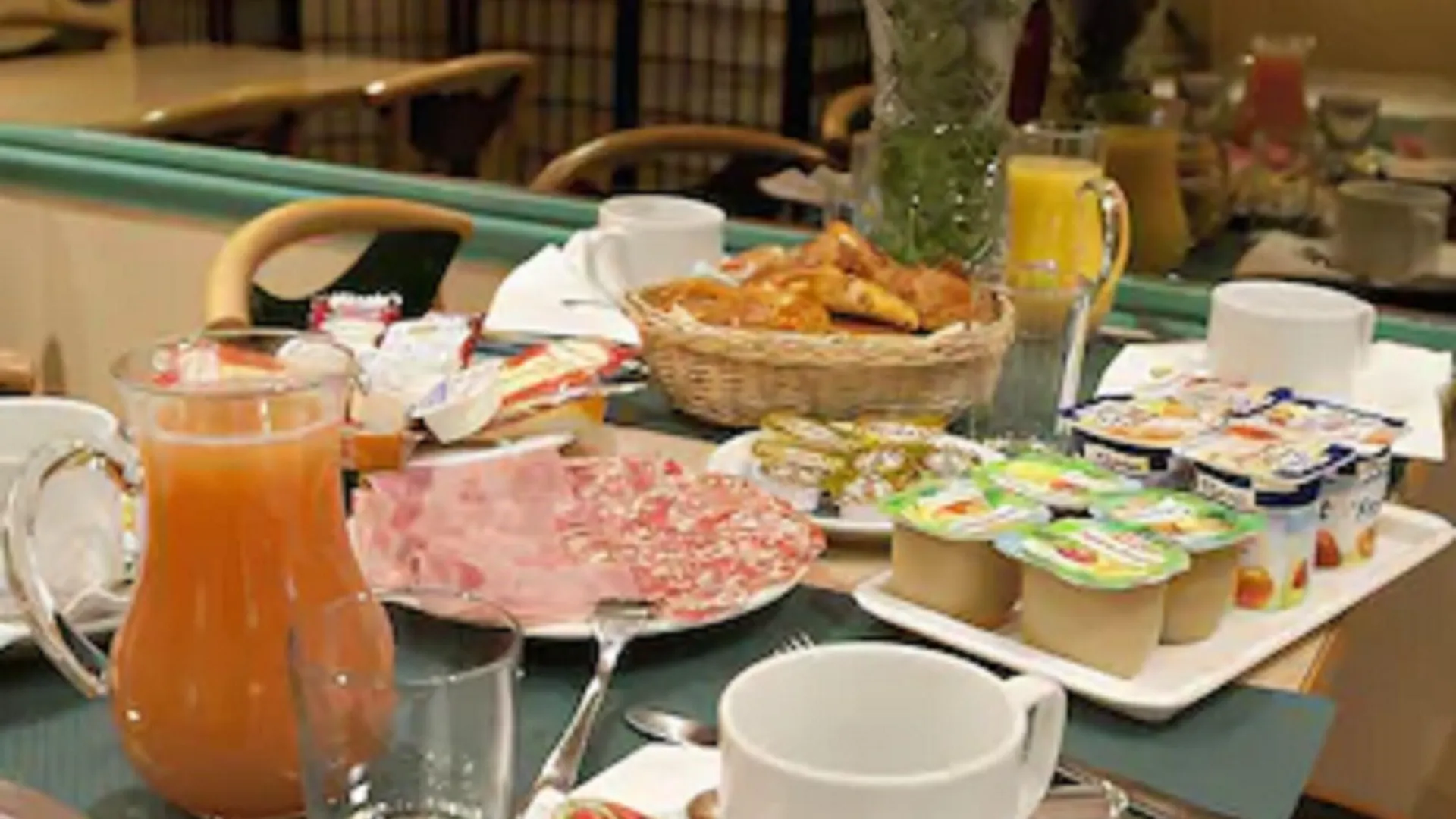 פריז Hotel Transcontinental