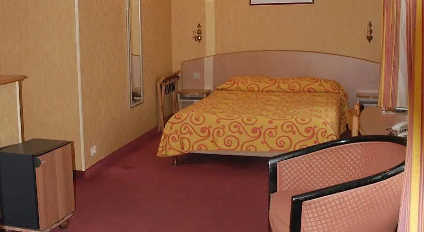 Hotel Transcontinental Paříž